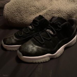 Fresh new pair of Jordan 11s Barons.